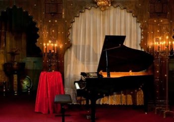 Concierto a la luz de las velas en la iglesia de San Efrén: Liszt, Satie, Beethoven Paris