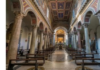 I Virtuosi dell’opera di : Las cuatro estaciones de Vivaldi en la Basílica de San Nicolás en Carcere Roma