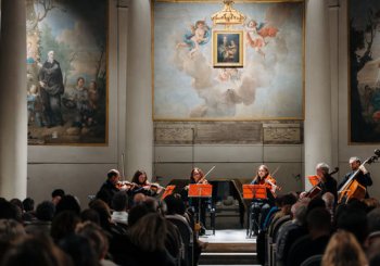 Las cuatro estaciones de Vivaldi con apericena el Museo Zeffirelli: experiencia VIP Florencia Florencia